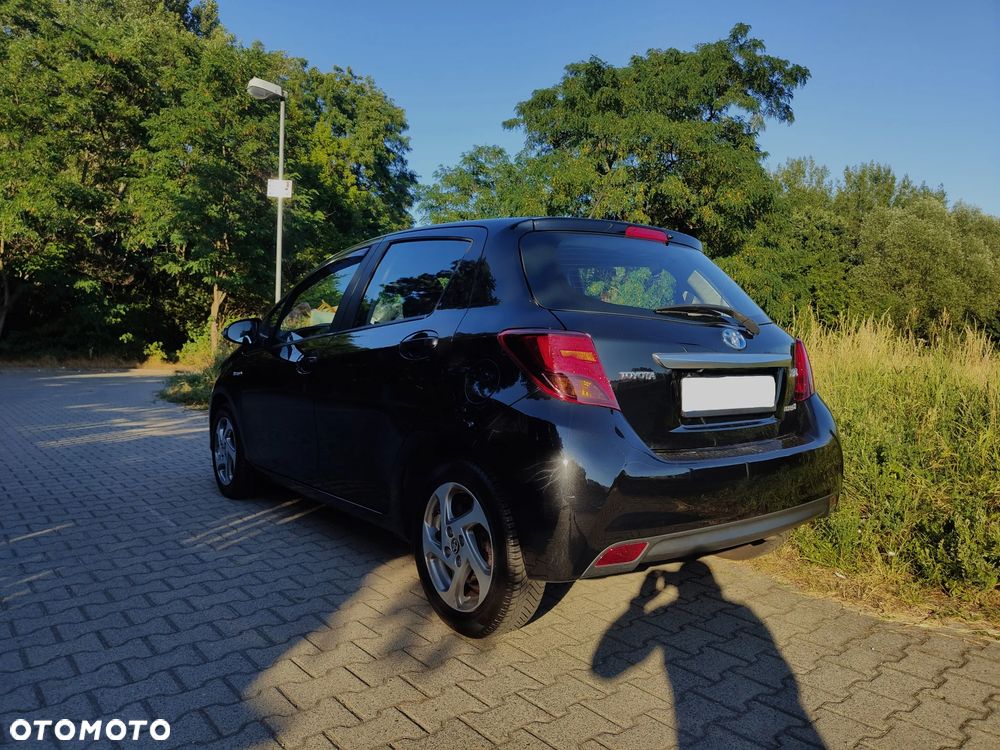 Toyota Yaris 1.5 VVT-i Comfort mit Design Paket - 36