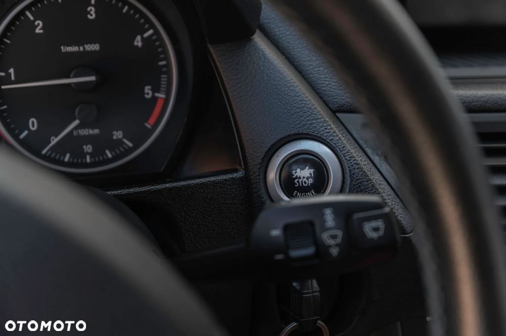BMW X1 sDrive18d - 36