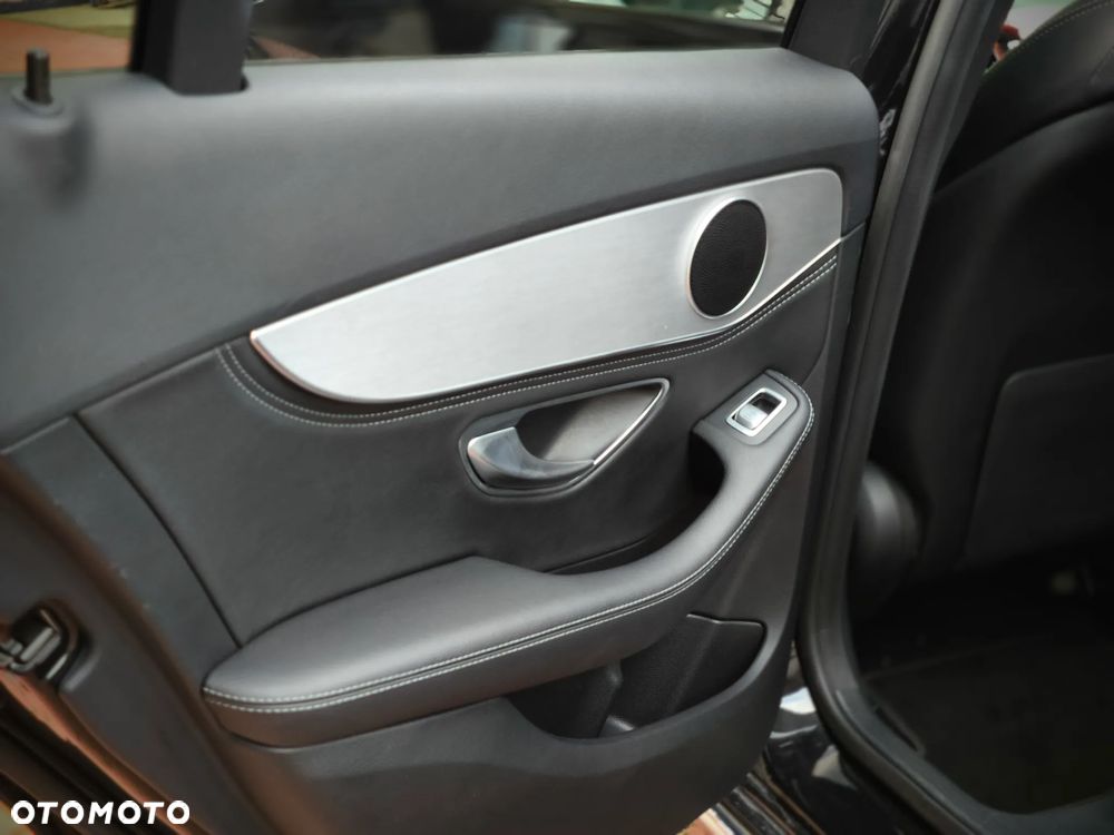 Mercedes-Benz Klasa C 200 9G-TRONIC Avantgarde - 24