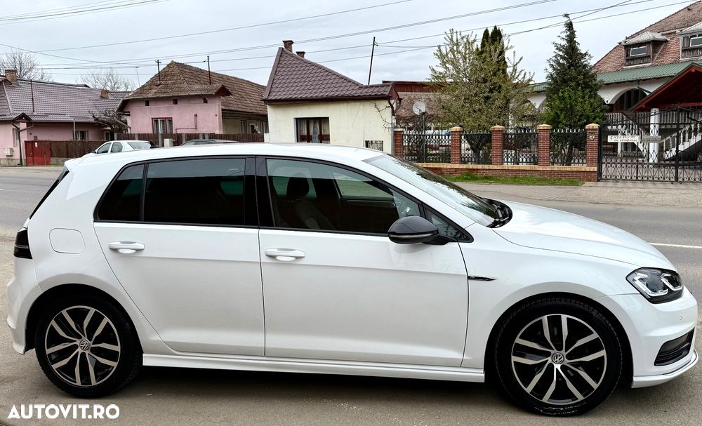 Volkswagen Golf - 14