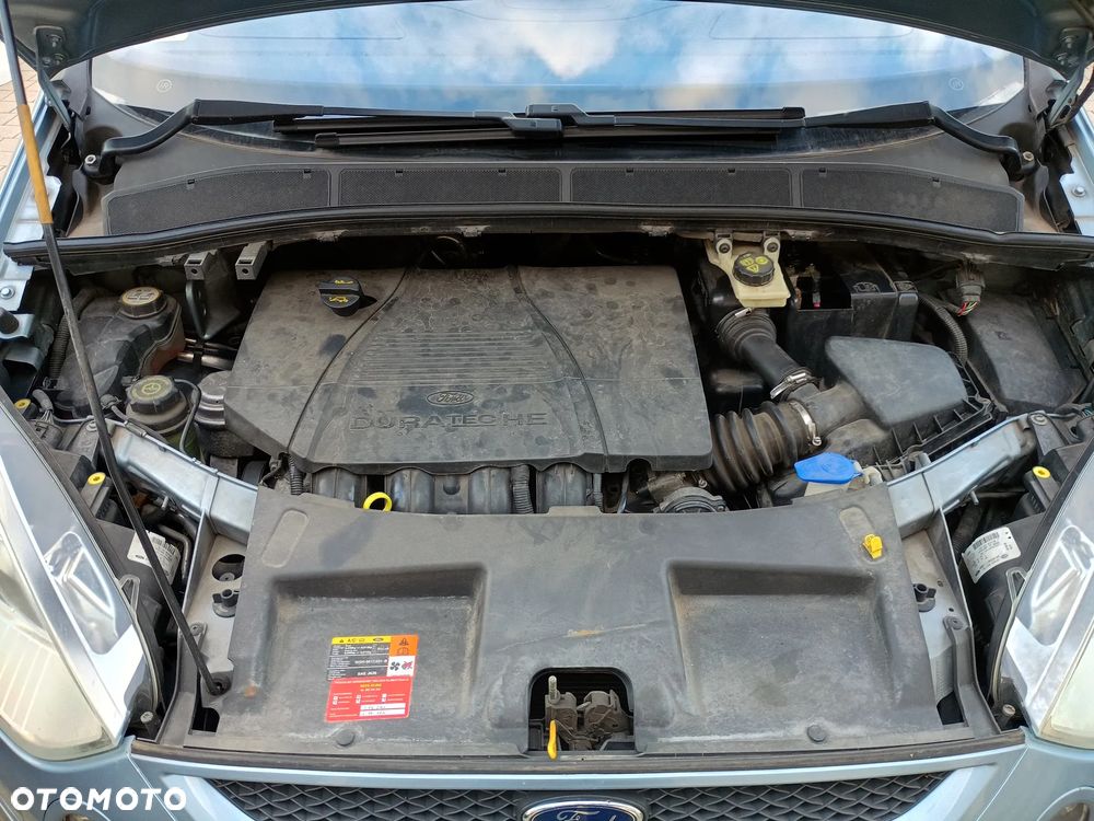 Ford S-Max - 14