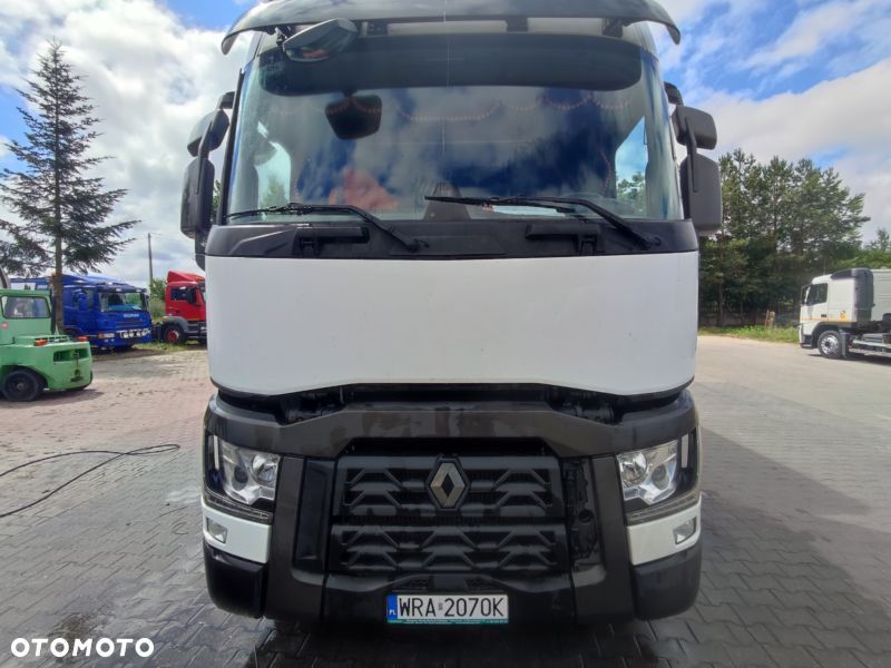 Renault Range 460T - 5