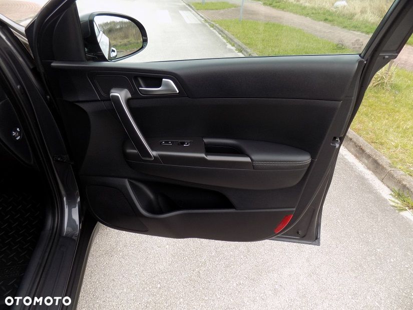 Kia Sportage 1.6 GDI 2WD DREAM-TEAM EDITION - 36