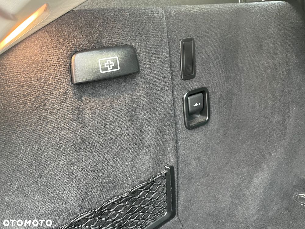 BMW Seria 3 318d - 18