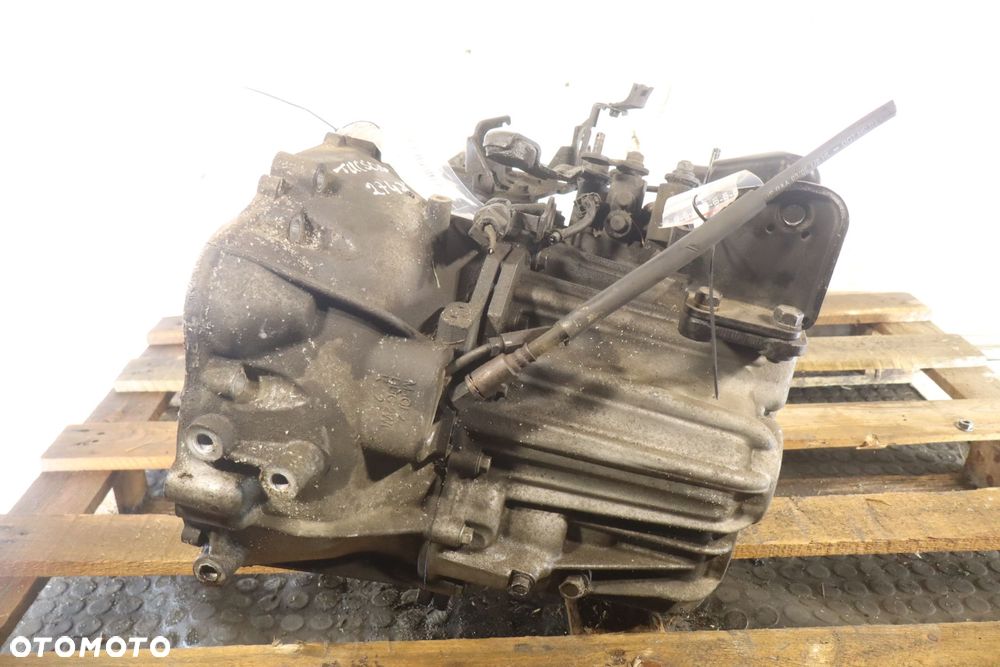 SKRZYNIA BIEGÓW 6 BIEGOWA HYUNDAI TUCSON I 2.0CRDI M4GF2 - 4