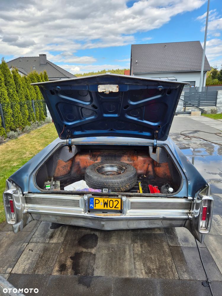 Cadillac Deville - 10