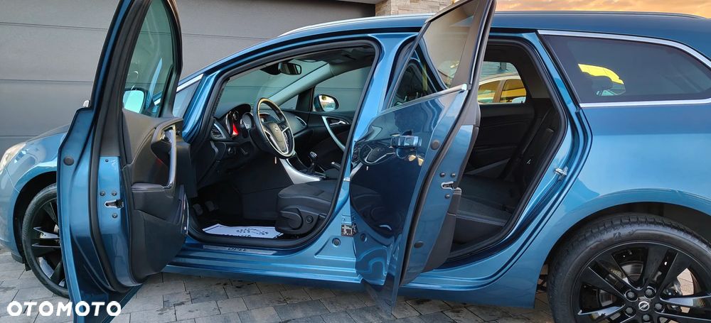Opel Astra 1.4 Turbo Exklusiv - 13