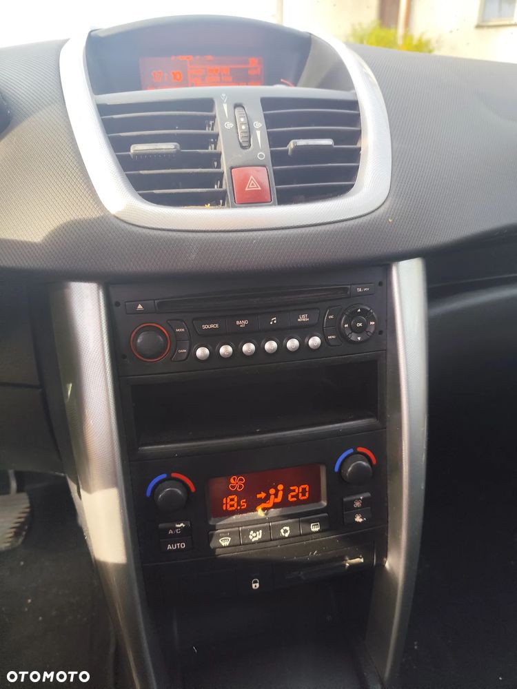 Peugeot 207 1.6 16V Sporty - 4