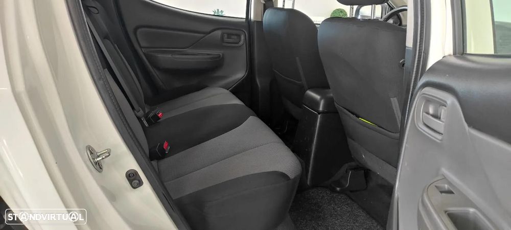 Mitsubishi L200 2.4 DI-D CD Invite 2WD - 25