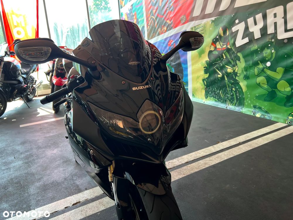 Suzuki GSX-R - 11