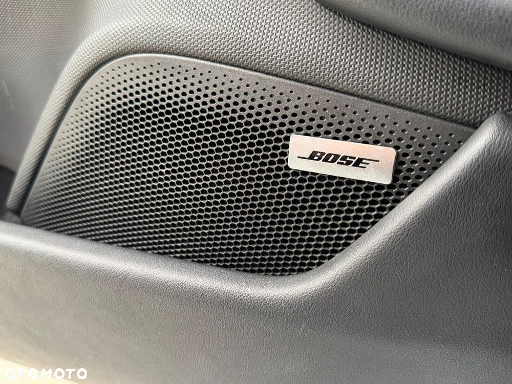 Porsche Taycan 105kWh Performance Plus - 15