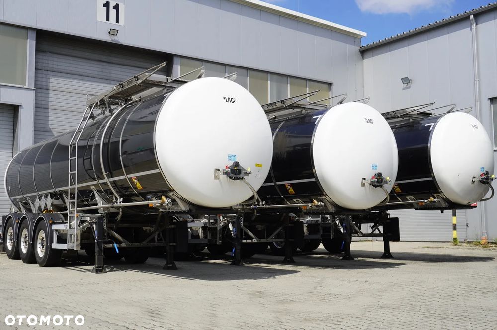Lag Cysterna do mas bitumicznych LAG O-3-ST L4BH / ADR / 30000 l / 4 sztuki - 2