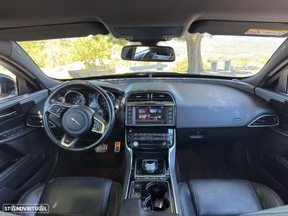 Jaguar XE 3.0 V6 S/C S - 3