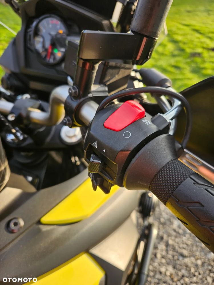 Suzuki V-STROM - 23