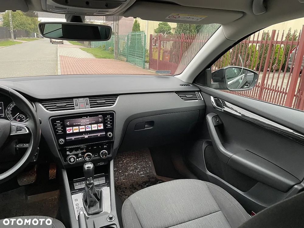 Skoda Octavia 2.0 TDI Style DSG - 36