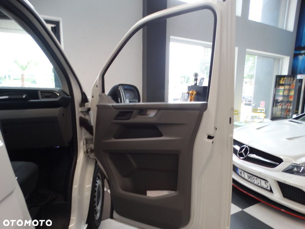 Volkswagen Transporter - 19