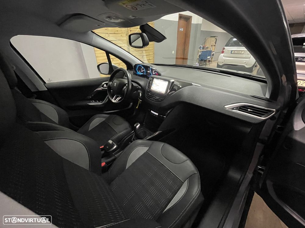 Peugeot 2008 PureTech 110 Stop&Start Allure - 21