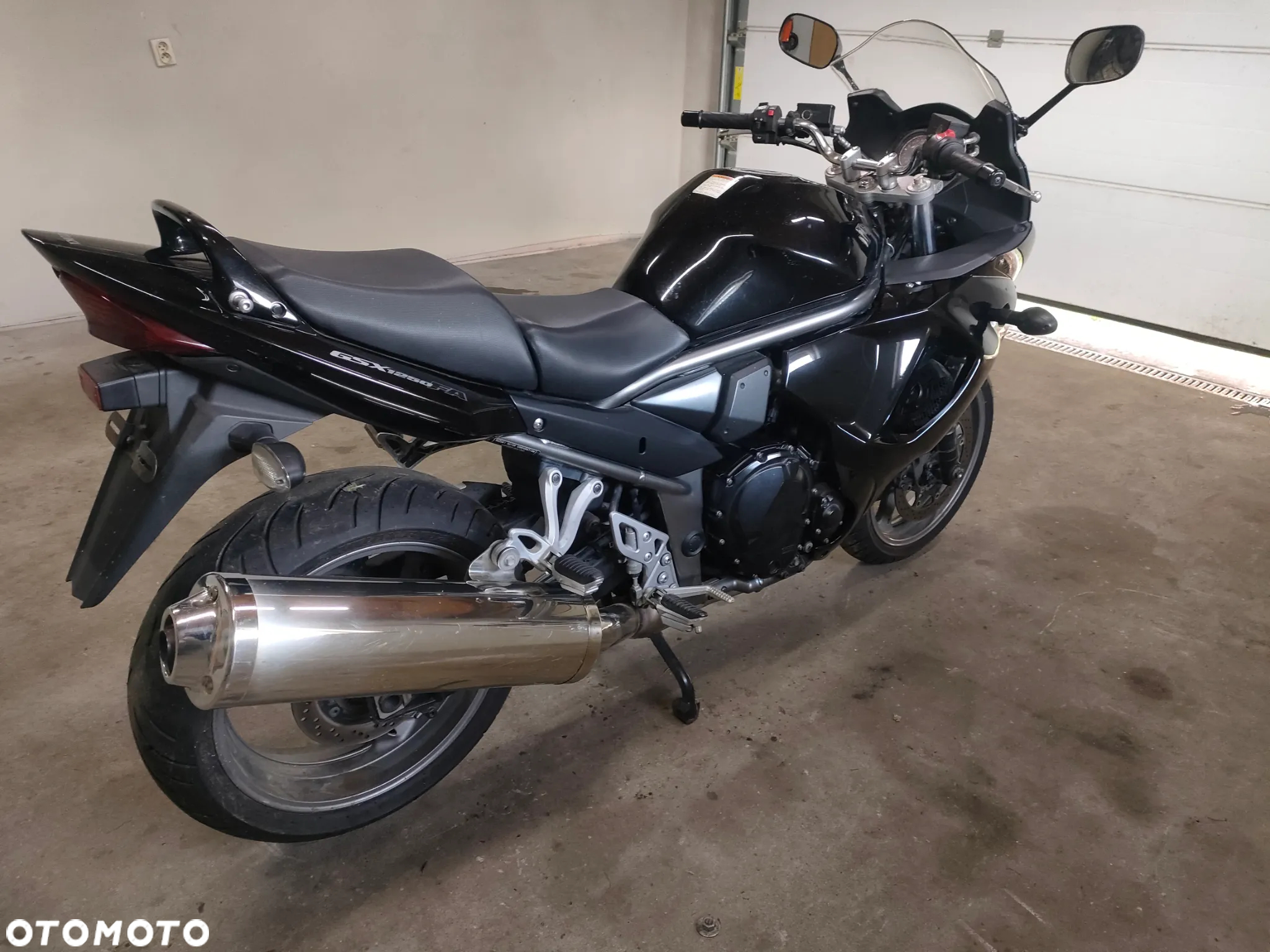 Suzuki GSX - 5