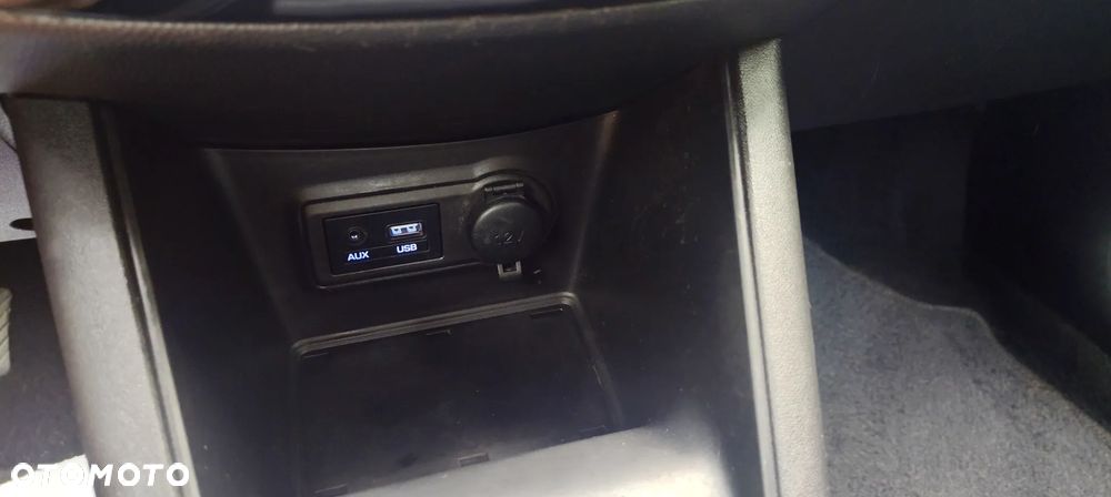 Hyundai ix20 1.4 blue YES Silver - 22