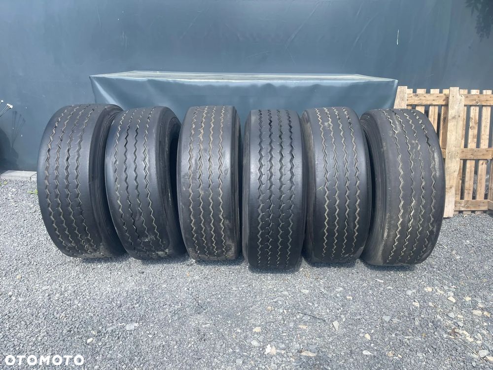 Komplet Opon 385/65/22,5 - 4