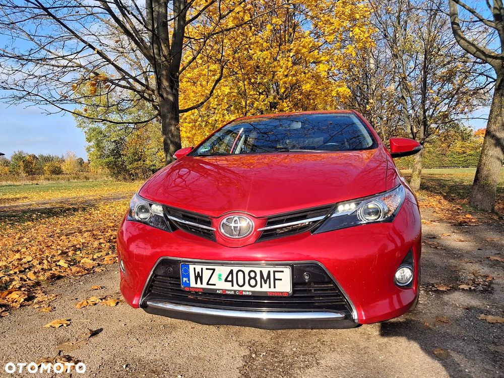 Toyota Auris 2013 photo 3