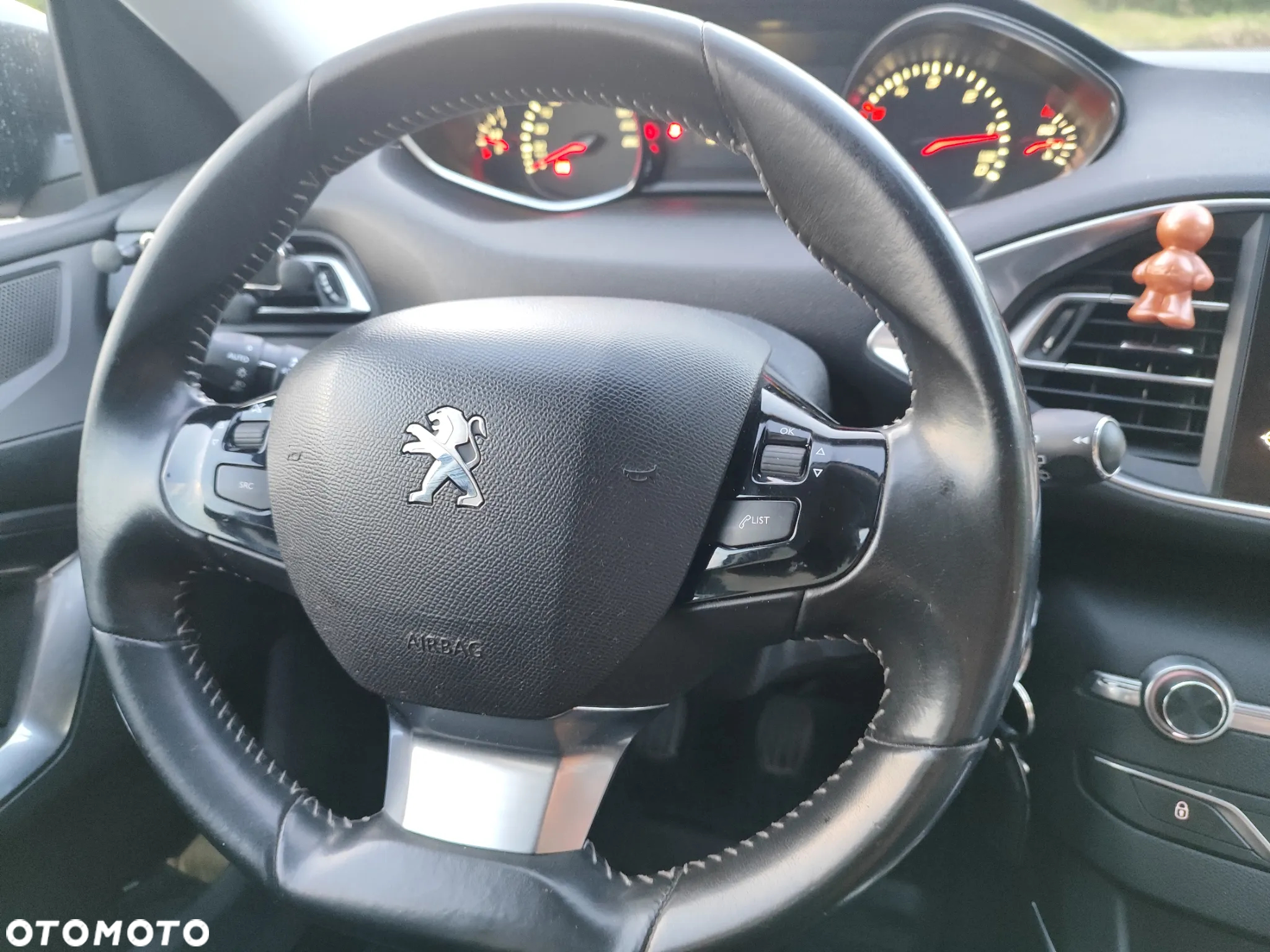 Peugeot 308 SW 2.0 Blue HDi Allure S&S - 11