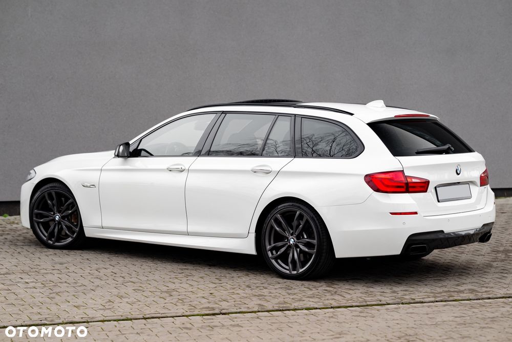 BMW Seria 5 M550d xDrive - 16