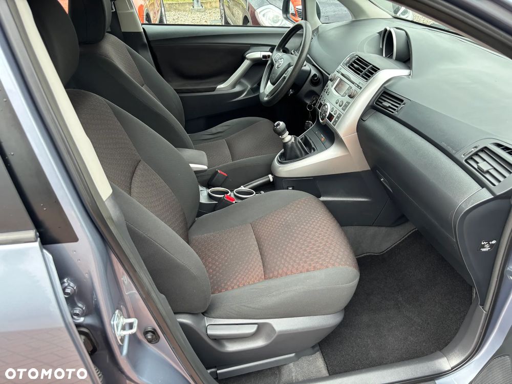 Toyota Verso 1.6 Edition - 13