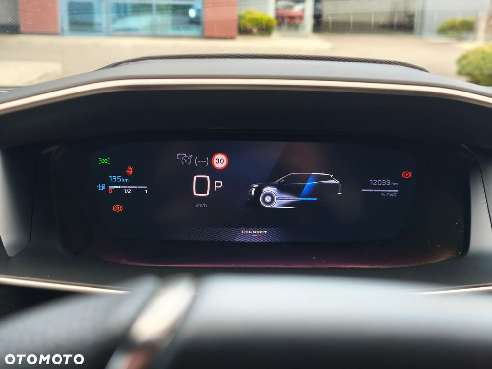 Peugeot 2008 PureTech mHEV GT E-DCS6 - 28