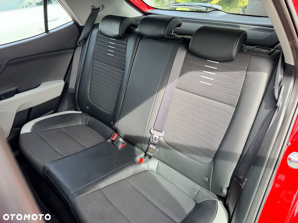 Kia Stonic 1.2 L - 23