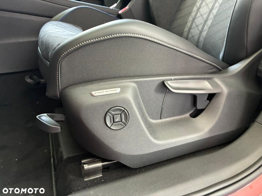 Volkswagen Tiguan - 24