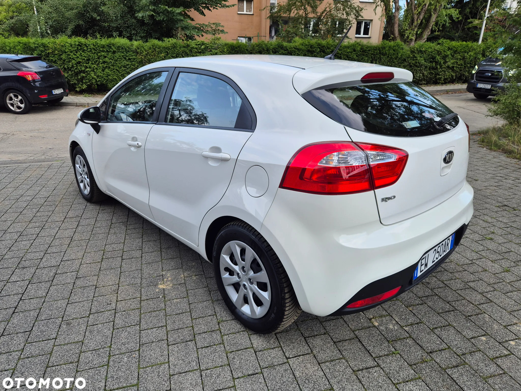 Kia Rio 1.2 L - 9