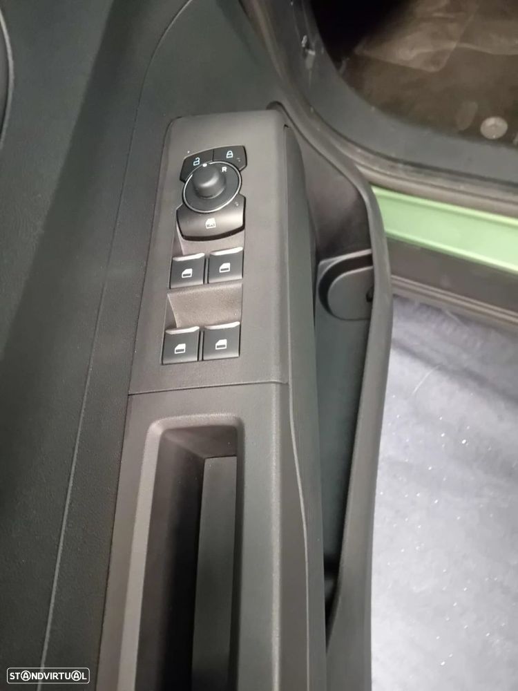 Ford Tourneo Courier 1.0 EcoBoost Titanium - 5