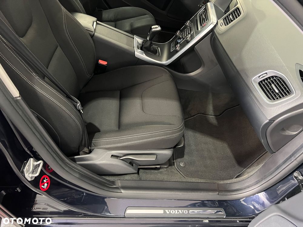 Volvo V60 - 29