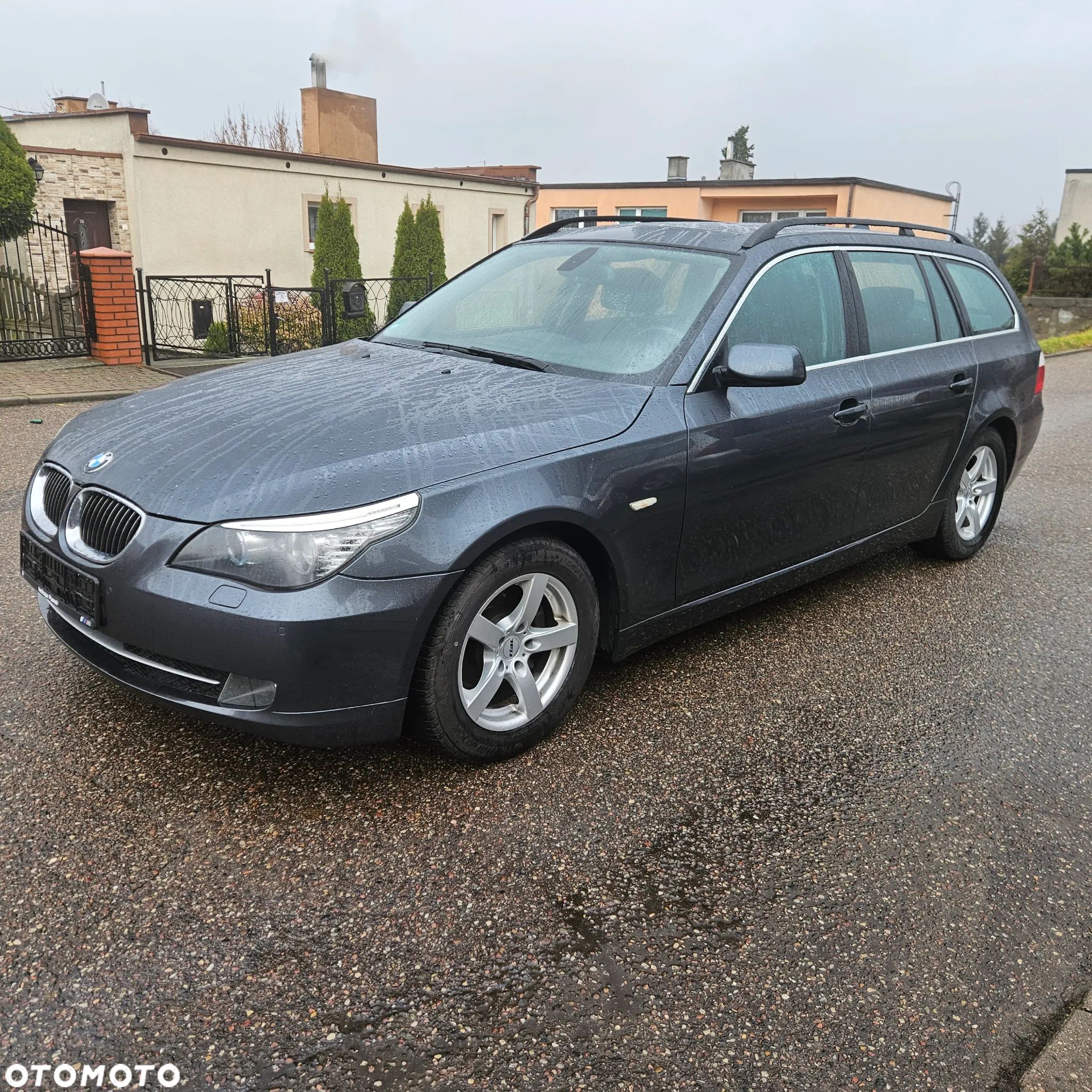 BMW Seria 5 523i - 1