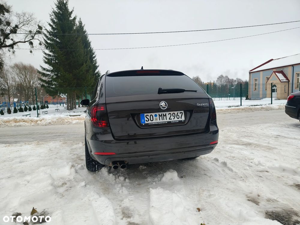 Skoda Superb 2.0 TDI DSG Exclusive - 27