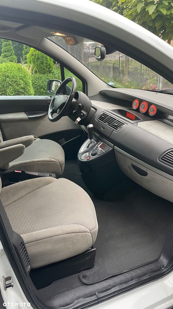 Peugeot 807 140 Automatik Premium - 17