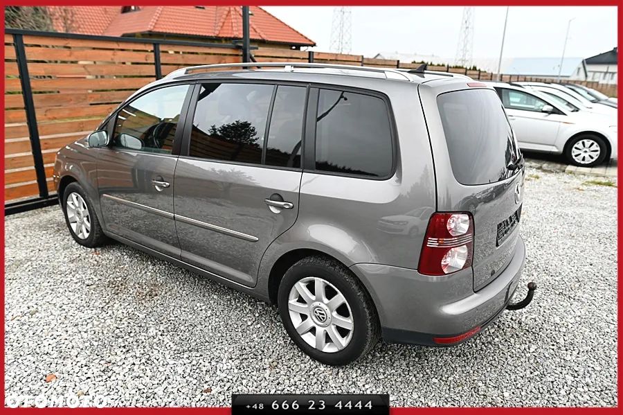 Volkswagen Touran 1.4 TSI MATCH - 10