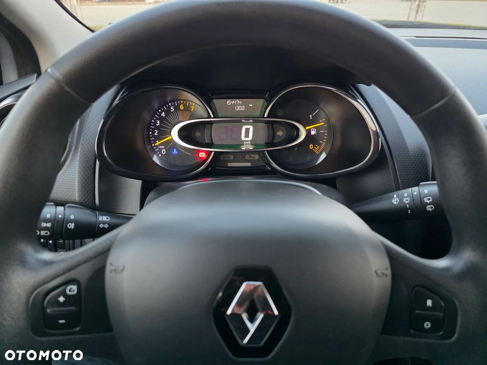 Renault Clio 1.2 16V 75 Expression - 16