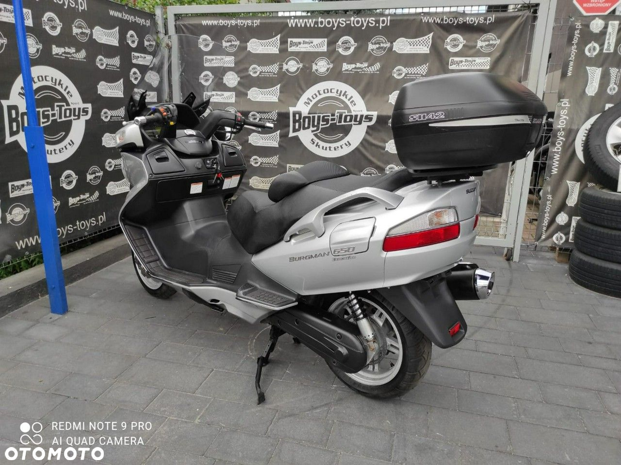 Suzuki Burgman - 4