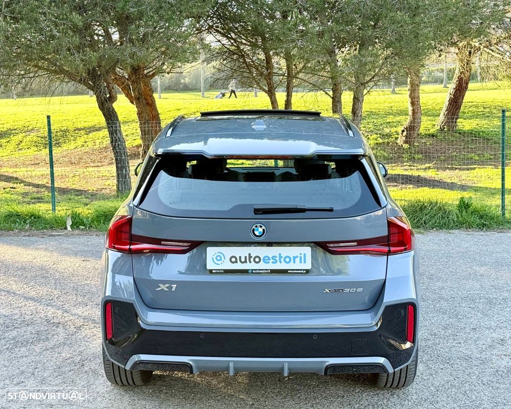 BMW X1 xDrive30e Pack Desportivo M - 13