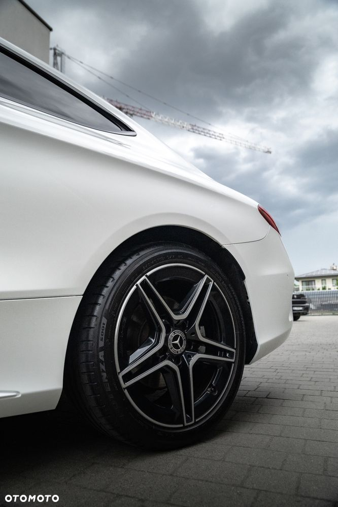 Mercedes-Benz Klasa C 200 4MATIC 9G-TRONIC - 12