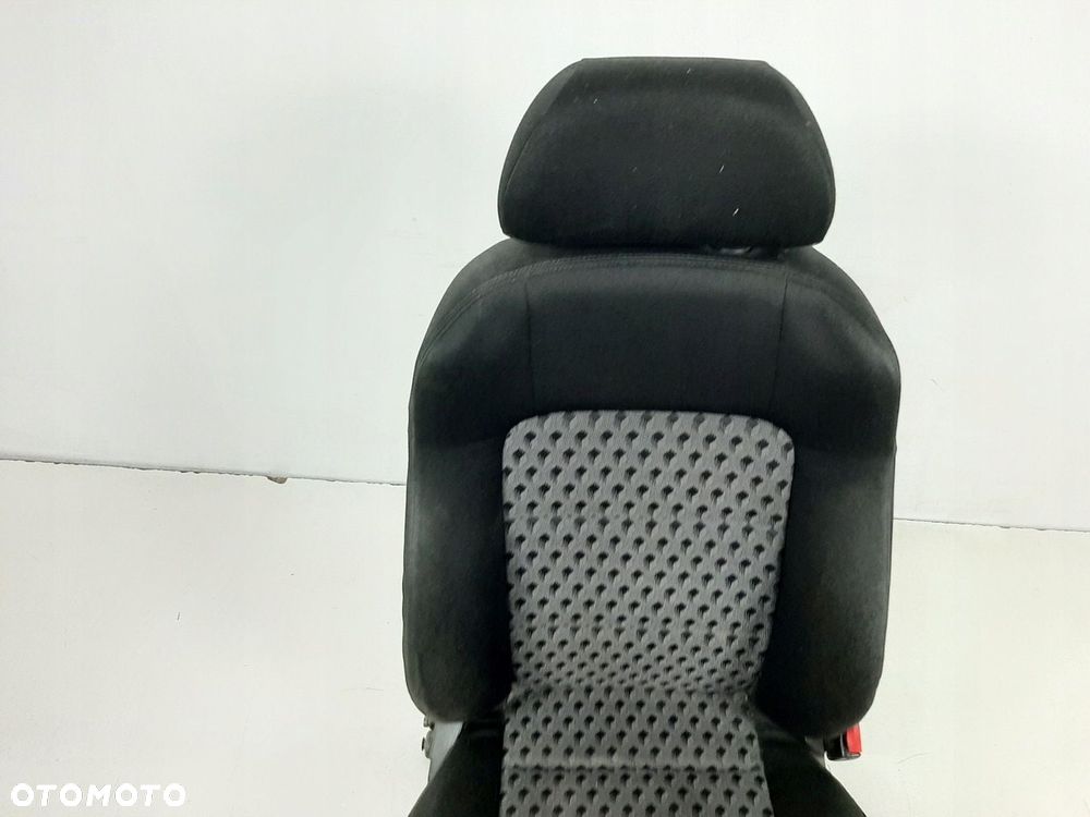 SEAT LEON I 1.9TDI 00R FOTEL PRAWY PASAZERA - 2