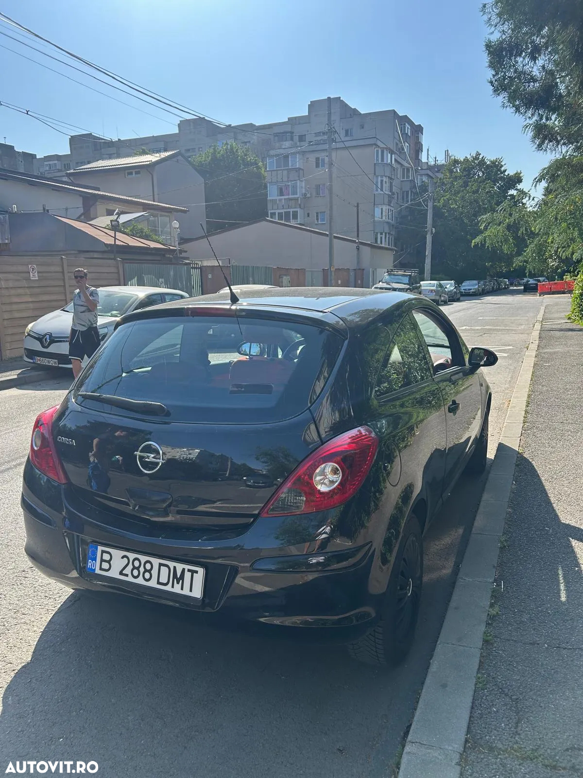 Opel Corsa 1.0i Essentia - 4