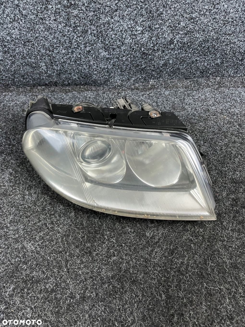 vw passat b5 fl reflektor lampa prawy przód prawa przednia OE europa - 2