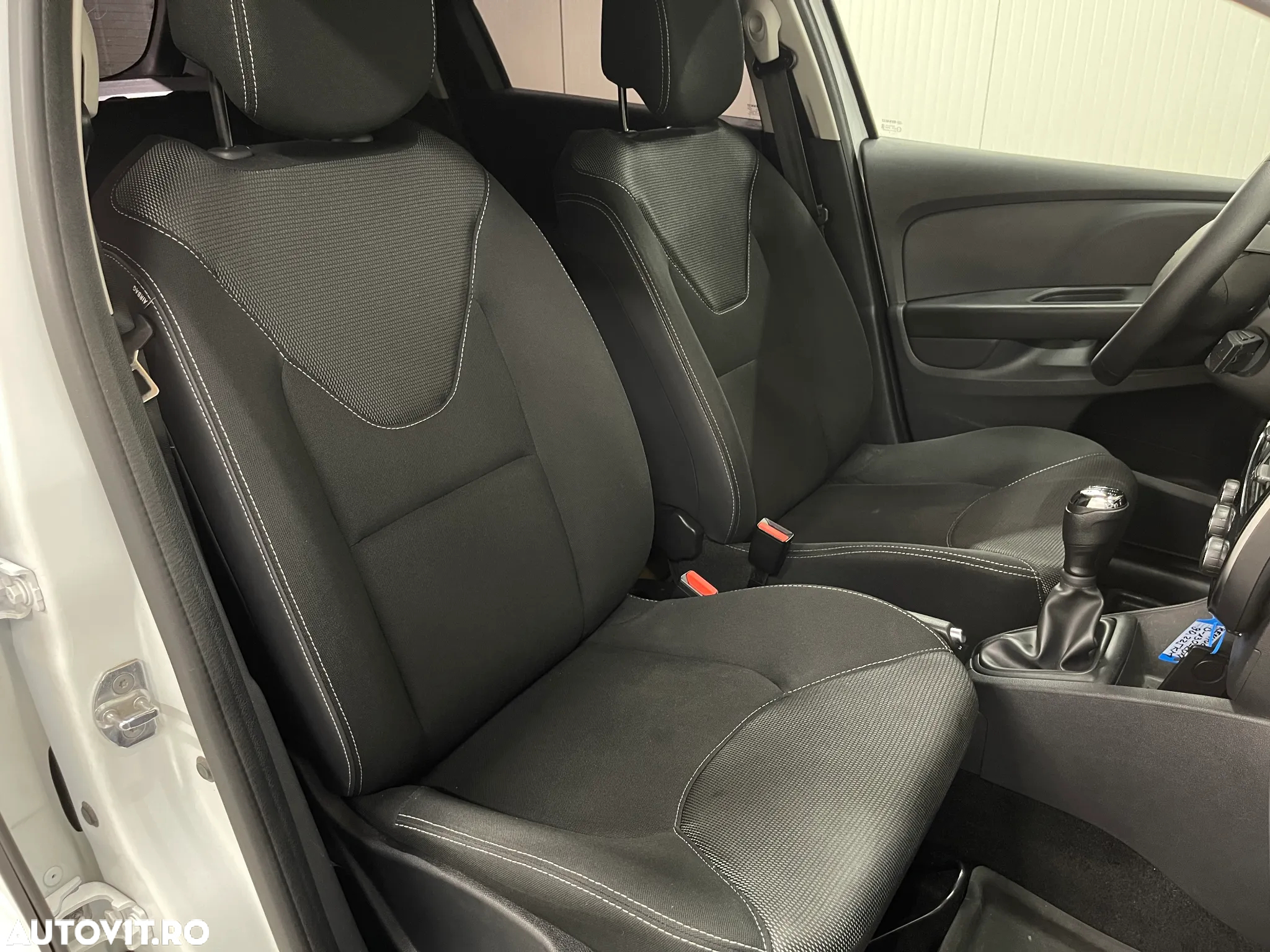 Renault Clio Estate TCe Life Evo - 9