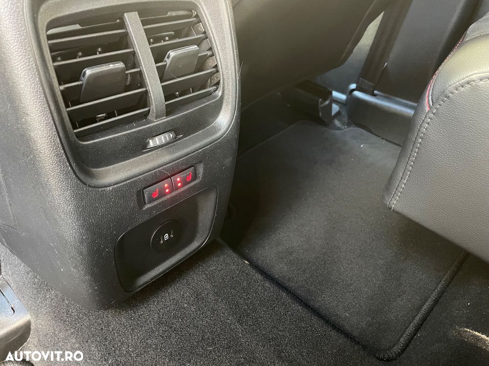 Ford Kuga 2.5 Duratec PHEV ST Line - 27