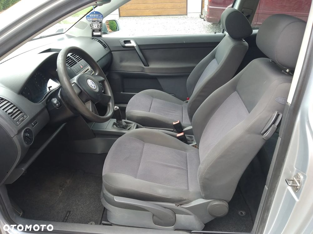 Volkswagen Polo - 9
