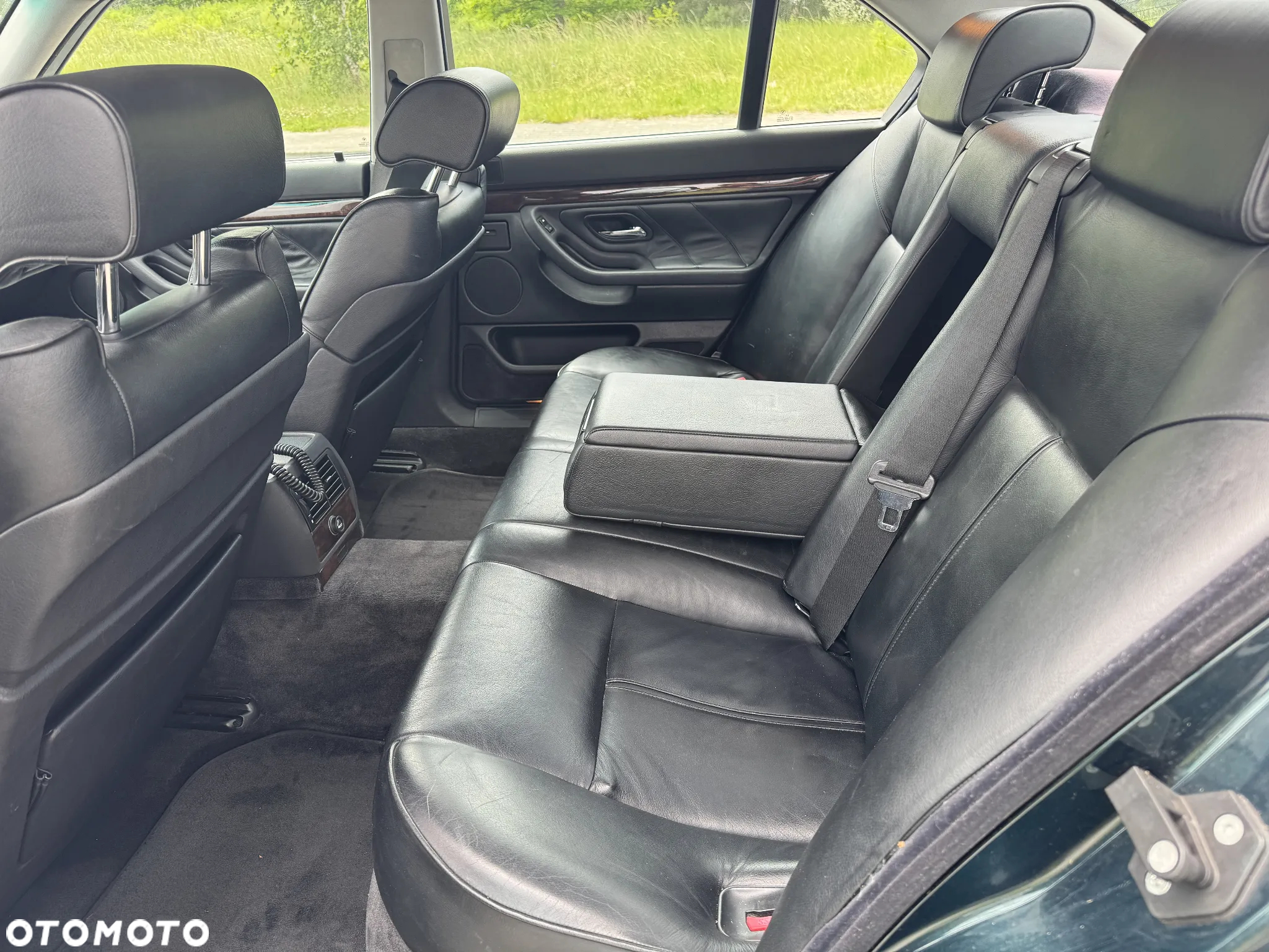 BMW Seria 7 - 16