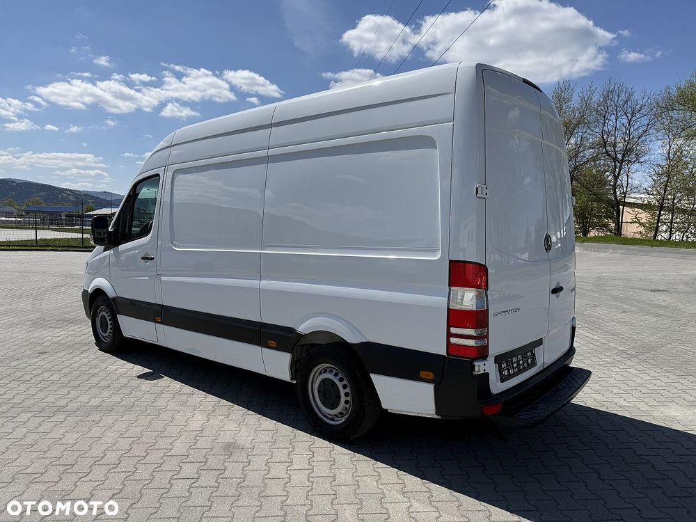 Mercedes-Benz Sprinter - 6